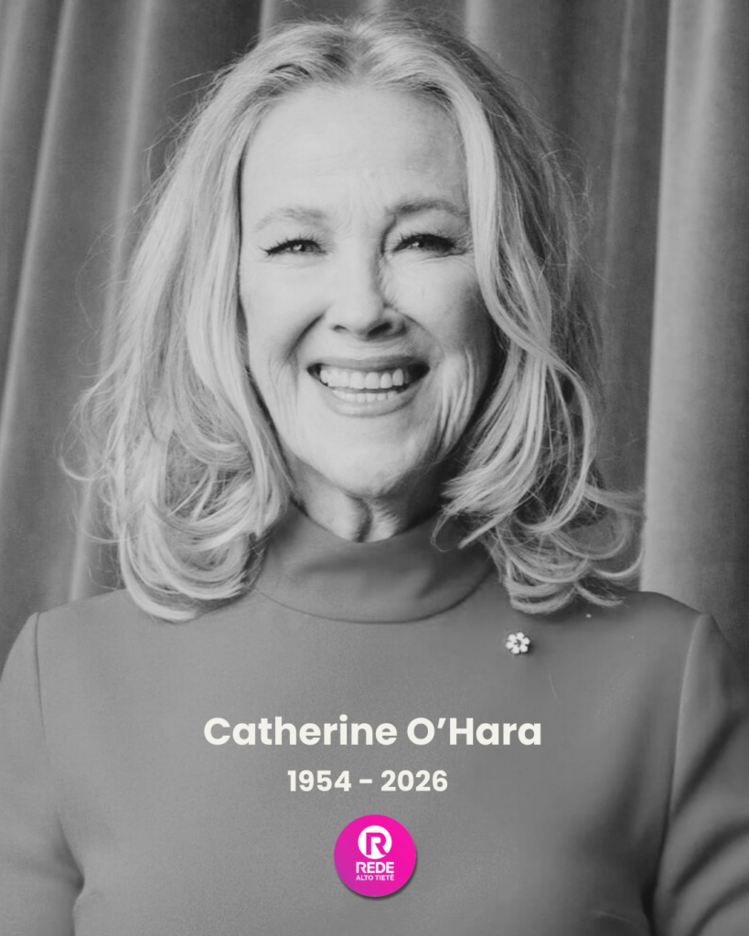 Catherine O’Hara conquistou gerações com papéis icônicos na comédia e no cinema fantástico. (Foto: Divulgação / Reprodução)