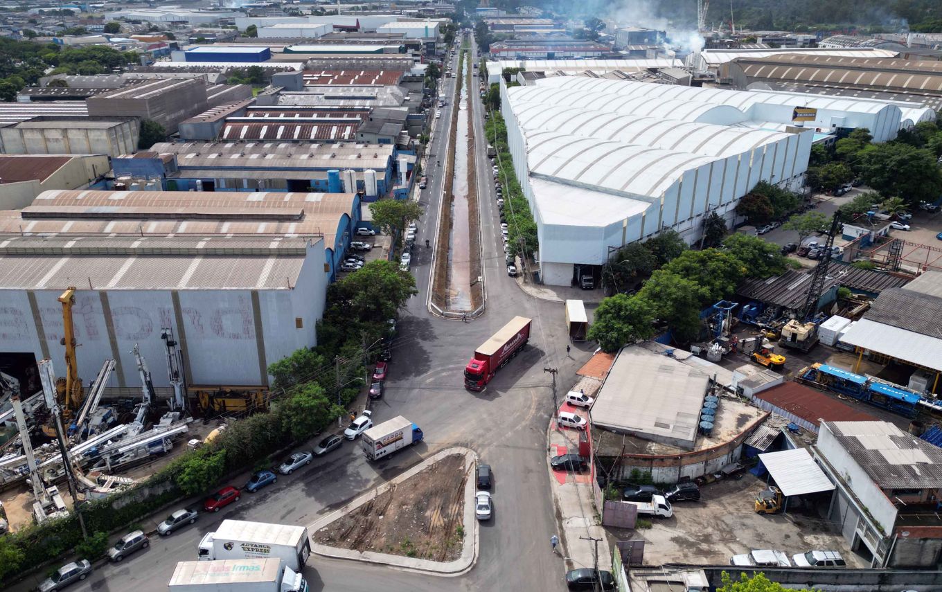 Trecho canalizado em Cumbica soma mais de um quilômetro de extensão e visa reduzir os impactos das chuvas na região. (Foto: Divulgação/Prefeitura de Guarulhos)