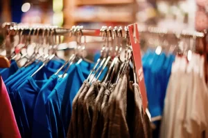 Varejo físico impulsiona crescimento de 3,7% nas vendas durante o Carnaval de 2026