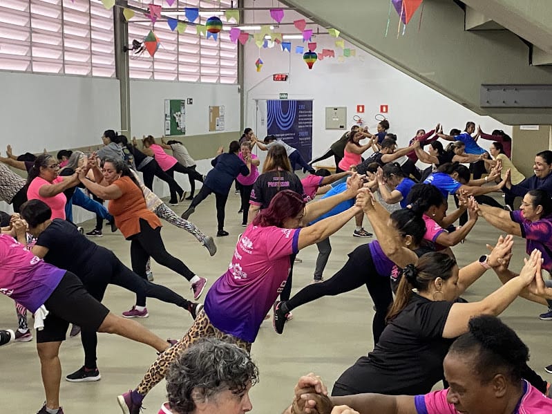 Interessados nas aulas de expressão e movimento devem comparecer ao complexo poliesportivo com documentos em mãos para garantir a vaga. (Foto: Divulgação/Prefeitura de Suzano)