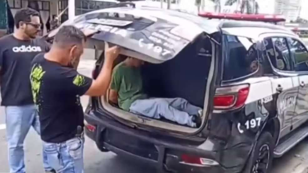 Prisão foi realizada em uma operação conjunta que localizou o suspeito escondido no estado de Goiás. (Foto: Divulgação/Polícia Civil)