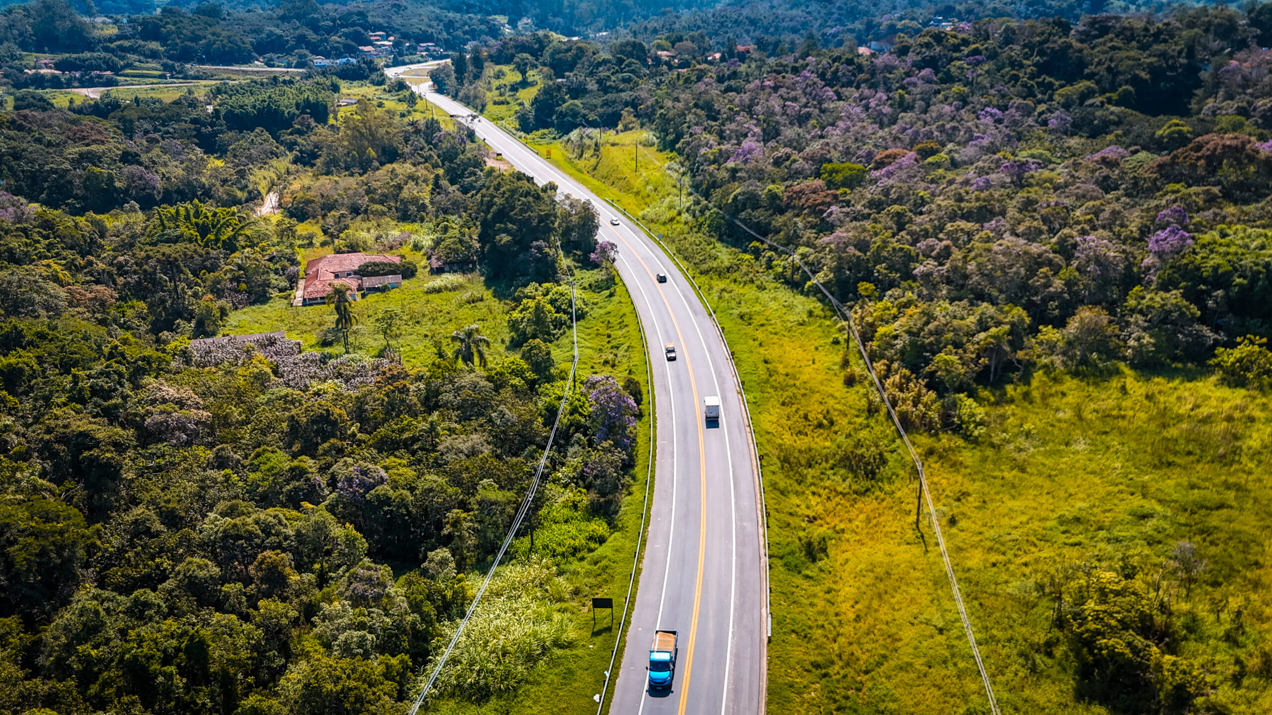 Feriado de Tiradentes: Mogi-Bertioga e Mogi-Dutra devem receber mais de 750 mil veículos