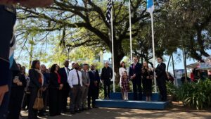 SOLENIDADE NA PRAÇA DO CORETO CELEBRA 74 ANOS DE ARUJÁ